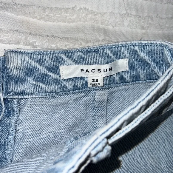 Pacsun denim skirt with tie and zipper in back - Picture 2 of 4